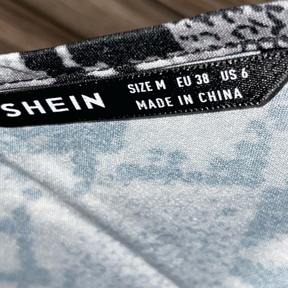 🖤 Host -Pick 🖤Woman’s nightgown ( Never Worn ) - Picture 5 of 9